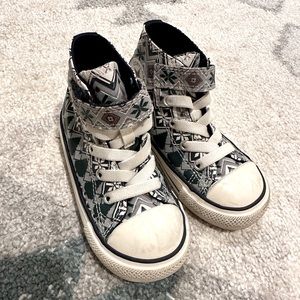Converse Christmas Hightop